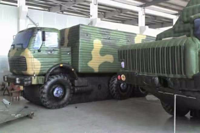 新城大型军事车